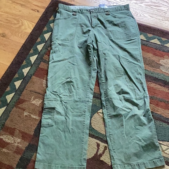 Columbia Pants - 🌲 Vintage Columbia SAGE GREEN DISTRESSED Naturally Twill  SZ 14